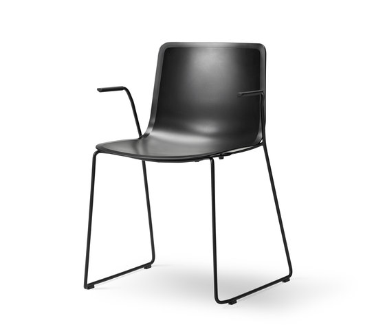 Pato Sledge Armchair | Chaises | Fredericia Furniture