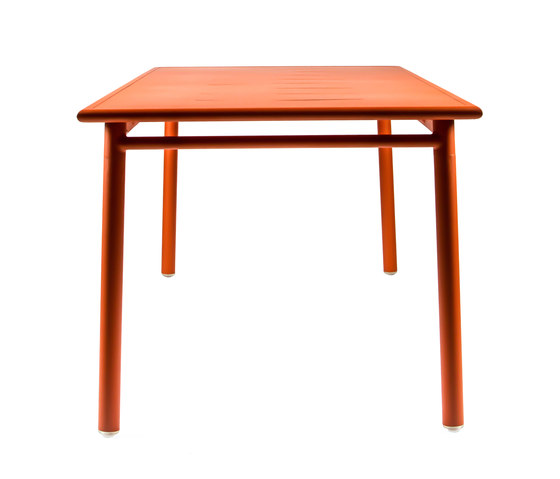NC8683 Table | Tables de repas | Maiori Design