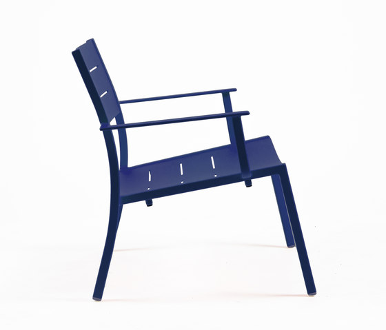 NS9528 Low Armchair | Fauteuils | Maiori Design