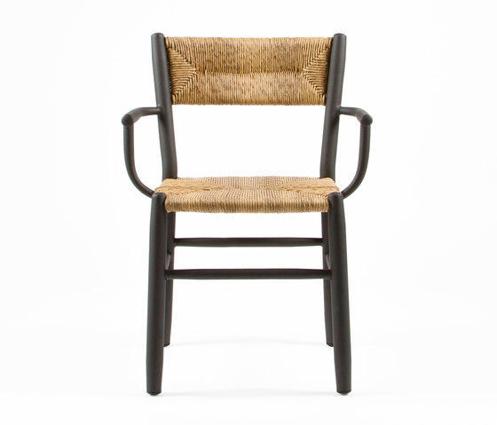 Stipa 9087 Armchair | Chaises | Maiori Design