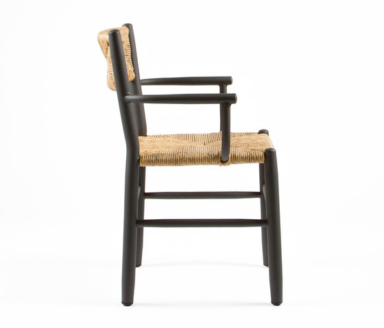 Stipa 9087 Armchair | Chairs | Maiori Design
