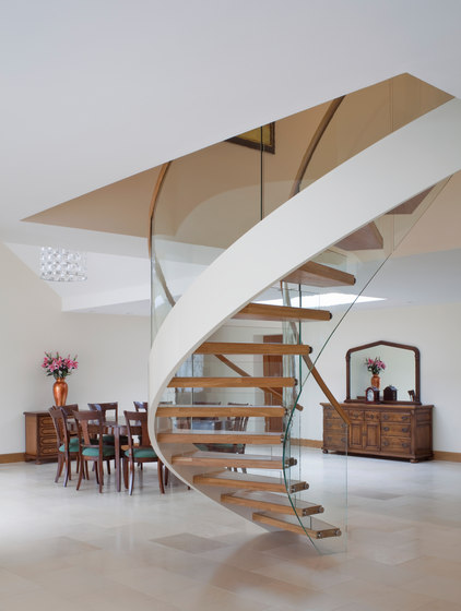 Floating Stairs Wood TWE-525 | Systèmes d'escalier | EeStairs