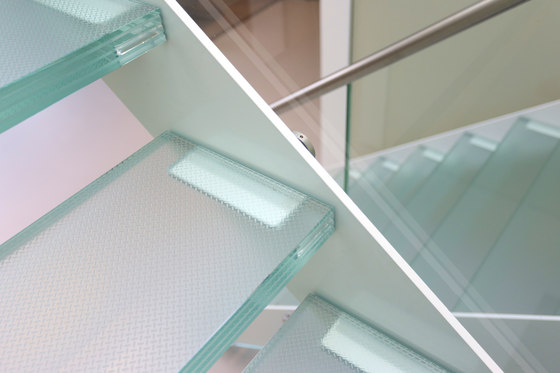 Straight Stairs Glass TRE-609 | Treppensysteme | EeStairs