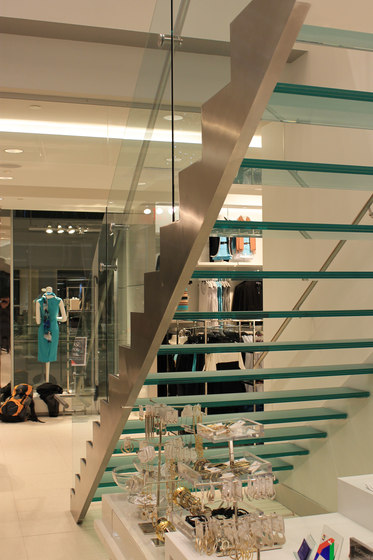 Straight Stairs Glass TWE-548 | Sistemas de escalera | EeStairs