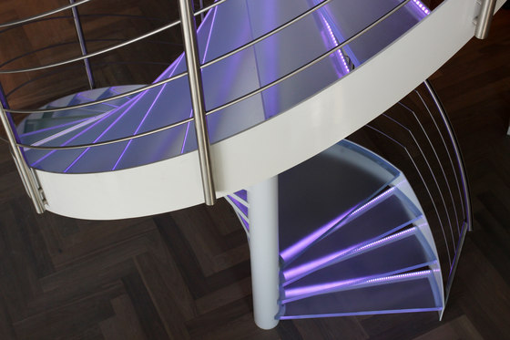 Spiral Stairs Glass TSE-510 | Sistemas de escalera | EeStairs
