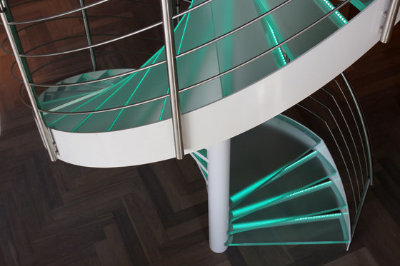 Spiral Stairs Glass TSE-510 | Staircase systems | EeStairs