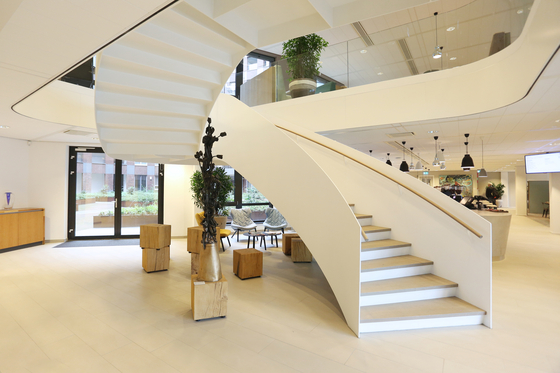 Helical Stairs Wood TWE-617 | Staircase systems | EeStairs
