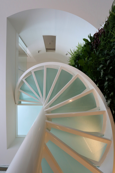 Spiral Stairs Glass TSE-636 | Treppensysteme | EeStairs