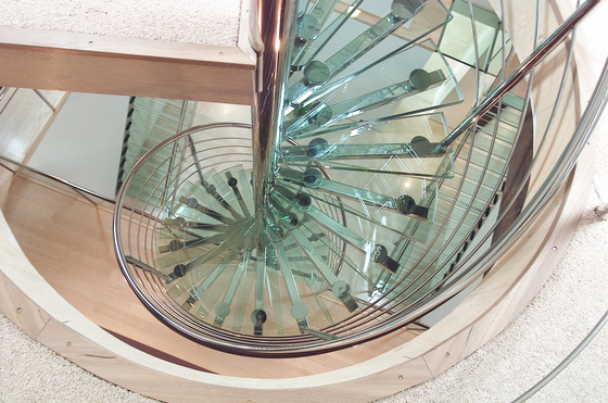 Spiral Stairs Glass TSE-066 | Systèmes d'escalier | EeStairs