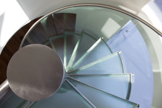 Spiral Stairs Glass TSE-614 | Scale | EeStairs