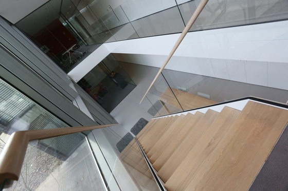Straight Stairs Wood TRH-615 | Staircase systems | EeStairs