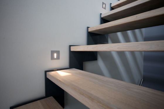 Straight Stairs Wood TRH-597 | Staircase systems | EeStairs