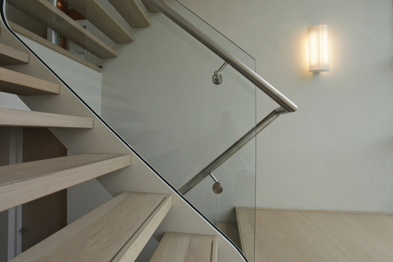 Straight Stairs Wood TRE-561 | Treppensysteme | EeStairs