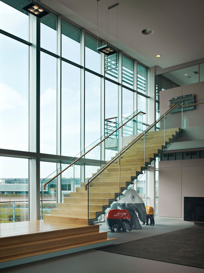 Straight Stairs Wood TRE-505 | Treppensysteme | EeStairs