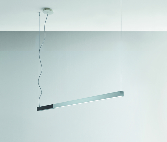 Stick Suspended lamp 160 | Suspended lights | Quadrifoglio Group