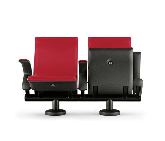 Nuwelle | Auditorium seating | Poltrona Frau Group Contract Division