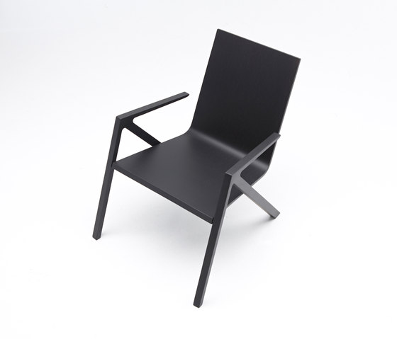 Félix Lounge Chair | Sessel | PERUSE