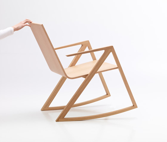 Félix Rocking Chair | Sessel | PERUSE