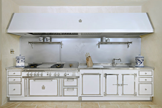 TAILOR MADE KITCHENS | PEARL WHITE & POLISHED CHROME KITCHEN | Fitted kitchens | Officine Gullo