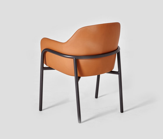 MT Club Chair Metal Frame | Stühle | VG&P