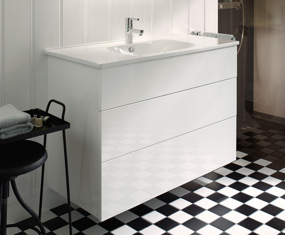 Essento | Ceramic washbasin incl. vanity unit | Mobili lavabo | burgbad