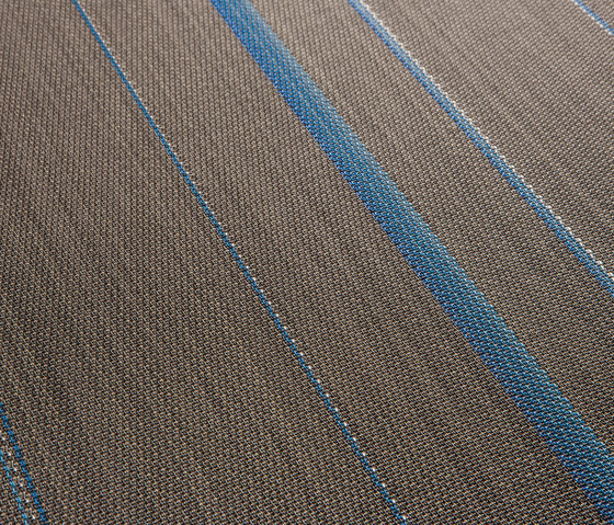 STRIPES | Flint Blue | Wall-to-wall carpets | 2tec2