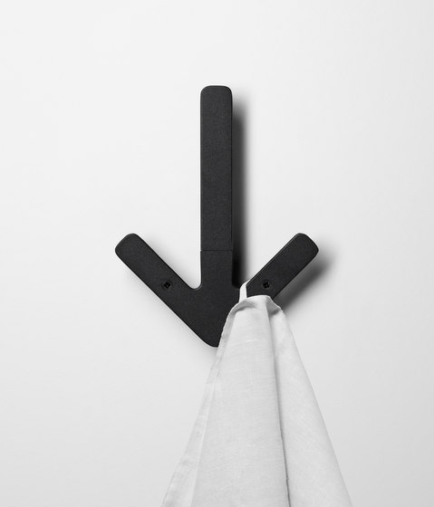 Arrow hanger | Einzelhaken | Design House Stockholm