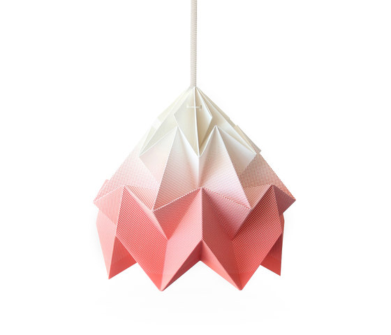 Moth Lamp - Gradient Coral | Lámparas de suspensión | Studio Snowpuppe