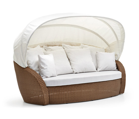 Bolero day-bed | Cocoon furniture | Varaschin