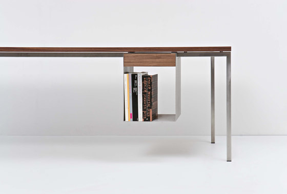 EXCENTER table | Desks | Sanktjohanser