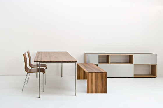 EXCENTER table | Desks | Sanktjohanser