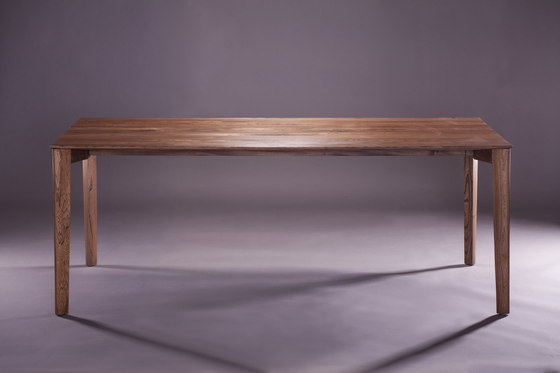 Fin Table | Dining tables | Artisan