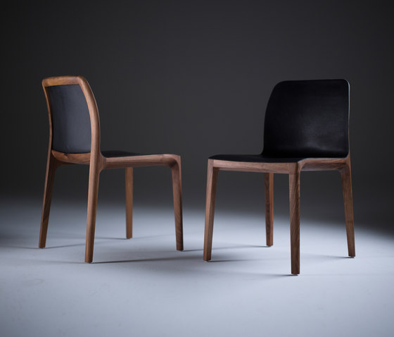 Invito chair | Chairs | Artisan