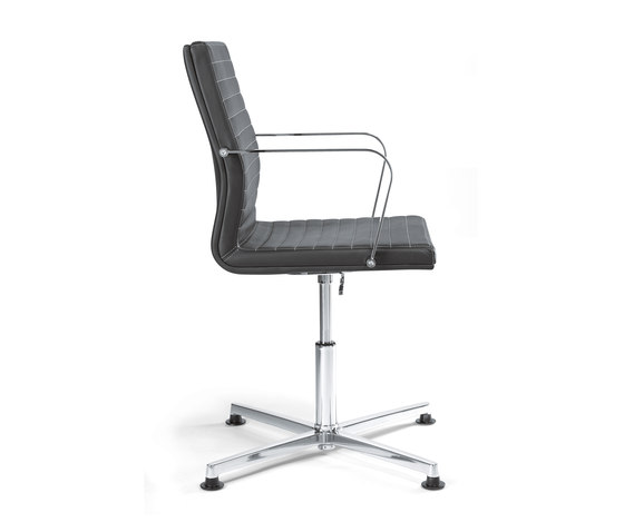 Pure Conference Chair Low Backrest | Sillas | Viasit