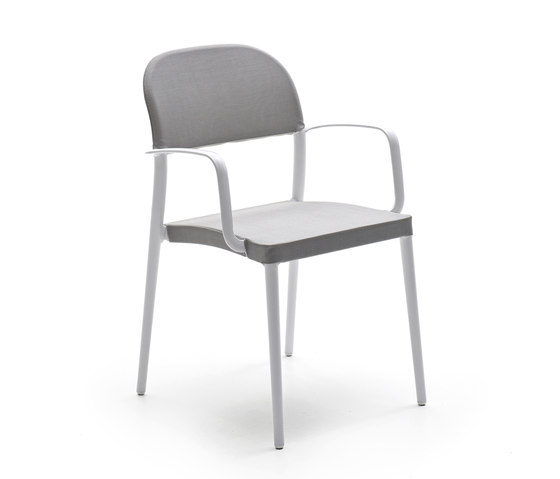 Saia chair with armrests | Chaises | Varaschin