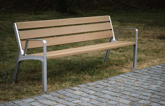 miela Park bench | Benches | mmcité