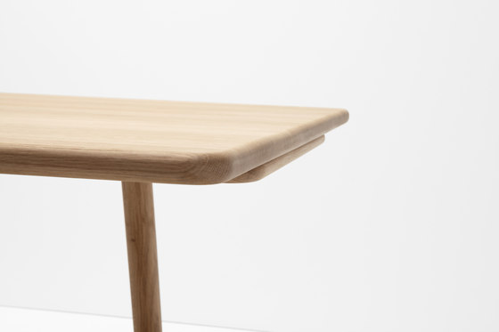 Curved table | Mesas comedor | H Furniture
