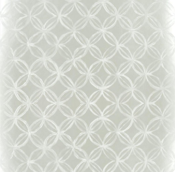 Amrapali Wallpaper | Ottelia - Silver | Drapery fabrics | Designers Guild