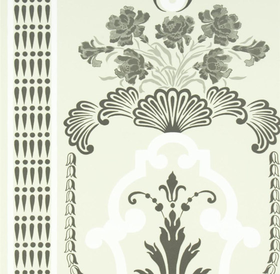 Linnaeus  Wallpaper | Bergius - Pebble | Drapery fabrics | Designers Guild