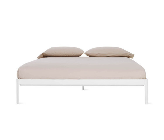 Min Bed | Betten | Design Within Reach