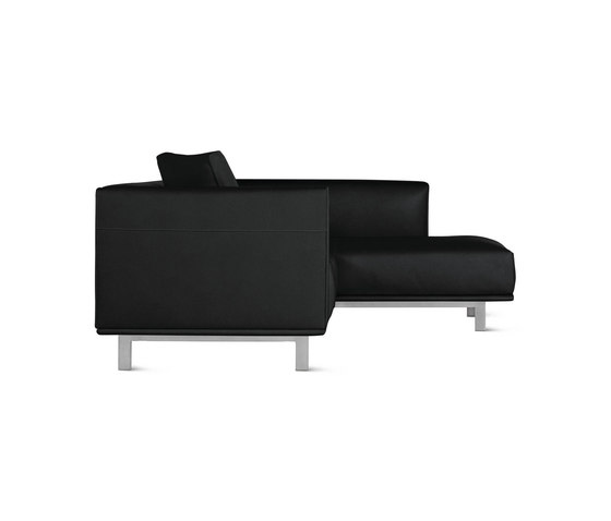Bilsby Sectional with Chaise in Leather, Right | Sofás | Design Within Reach