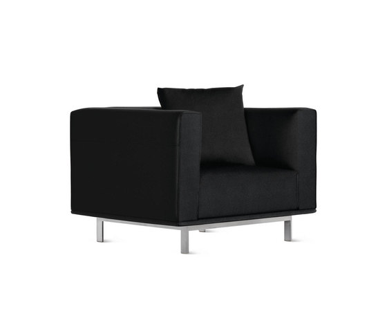 Bilsby Armchair in Leather | Poltrone | Design Within Reach