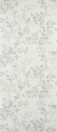 Signature Century Club Wallpaper | Marlowe Floral - Dove | Tissus de décoration | Designers Guild