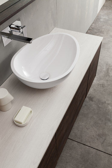 Kami | Composition 02 | Meubles muraux salle de bain | Mastella Design