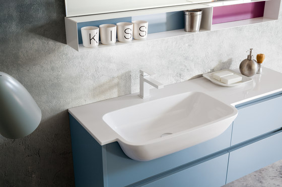 Kami | Composizione 03 | Mensole bagno | Mastella Design