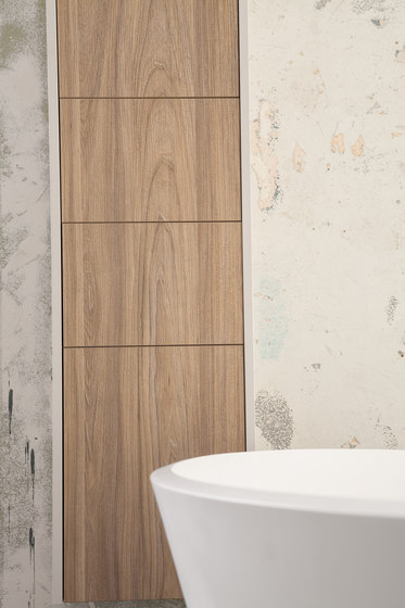 Kami | Composizione 08 | Mensole bagno | Mastella Design
