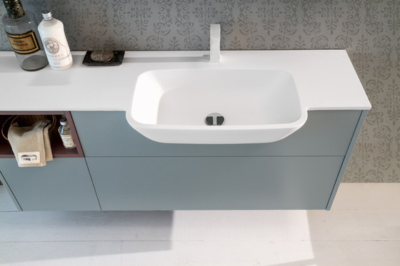 Kami | Composition 10 | Meubles muraux salle de bain | Mastella Design