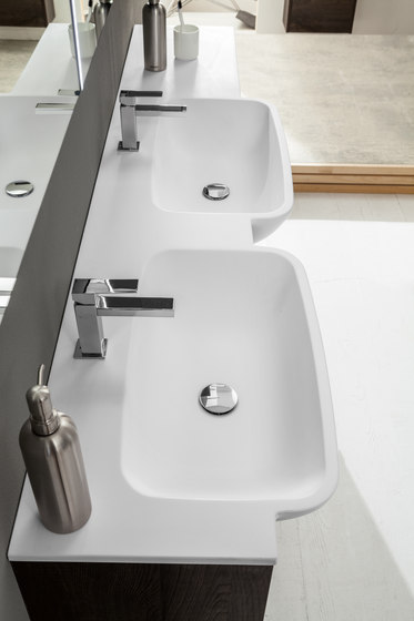 Kami | Composizione 15 | Mensole bagno | Mastella Design