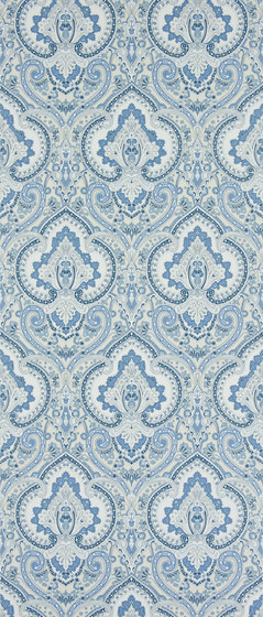 Signature Papers Wallpaper | Castlehead Paisley - Porcelain | Wall coverings / wallpapers | Designers Guild