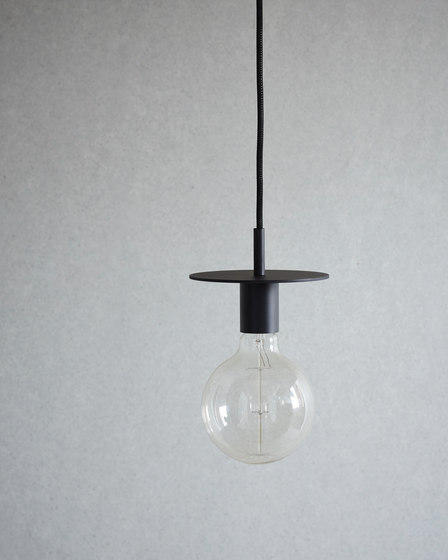 La Lampe pendant | Suspended lights | Friends & Founders